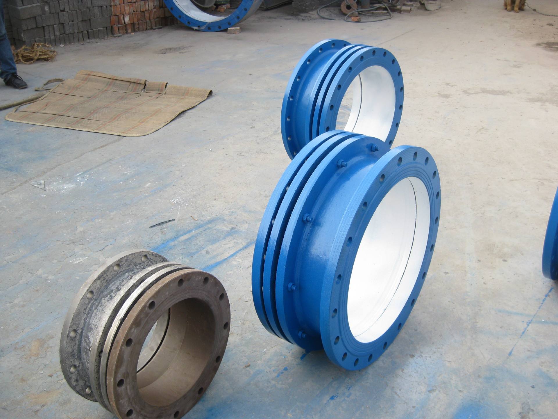 山西钢制伸缩器