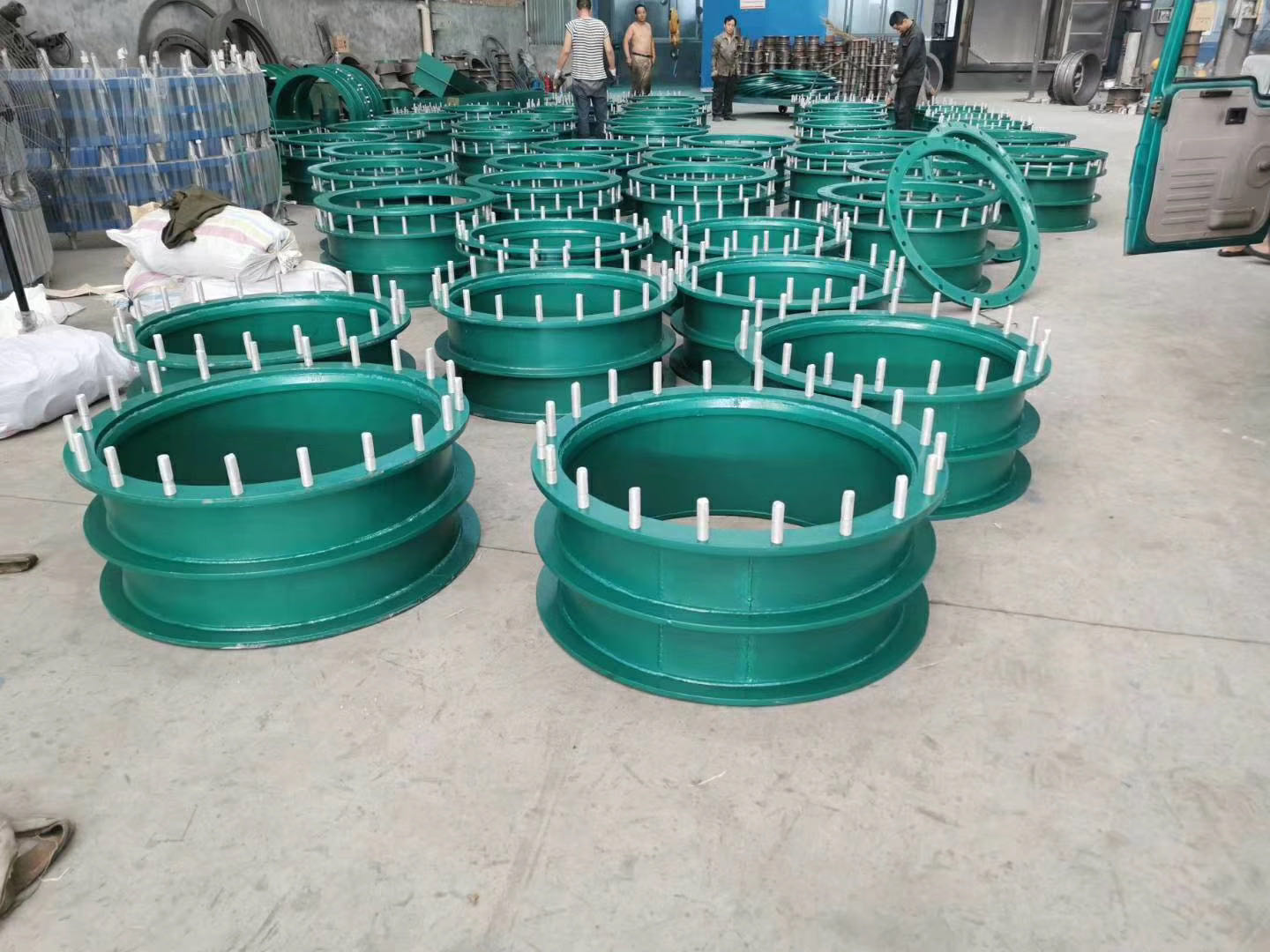 柔性防水套管管件的预埋工作