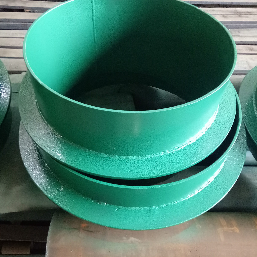 地下室刚性防水套管出墙多少