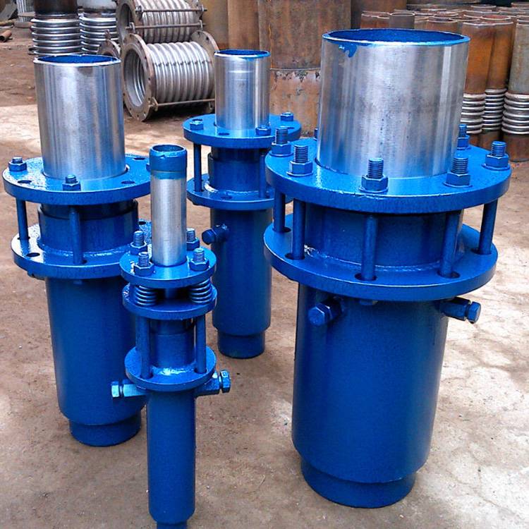 免维护套筒补偿器原理