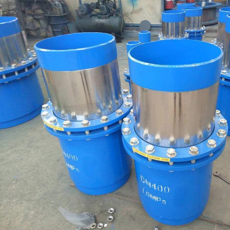 套筒补偿器的工作原理和使用优点有哪些？