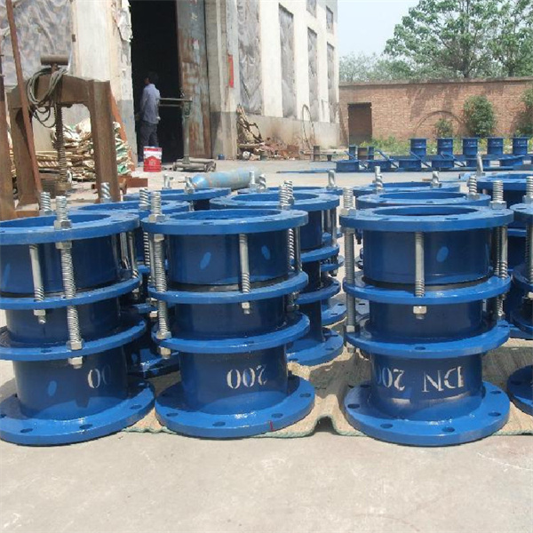 直埋管道伸缩器安装要求